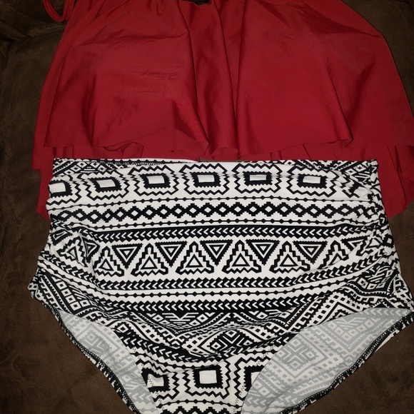 Bikini top medium with bikini bottom large - Picture 2 of 4